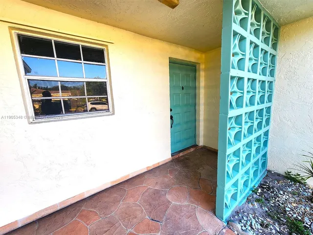 $180,000 | 5091 Lake Front Boulevard, Unit D, Delray Beach, FL 33484