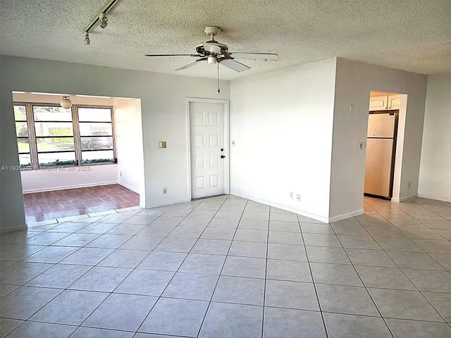 $180,000 | 5091 Lake Front Boulevard, Unit D, Delray Beach, FL 33484