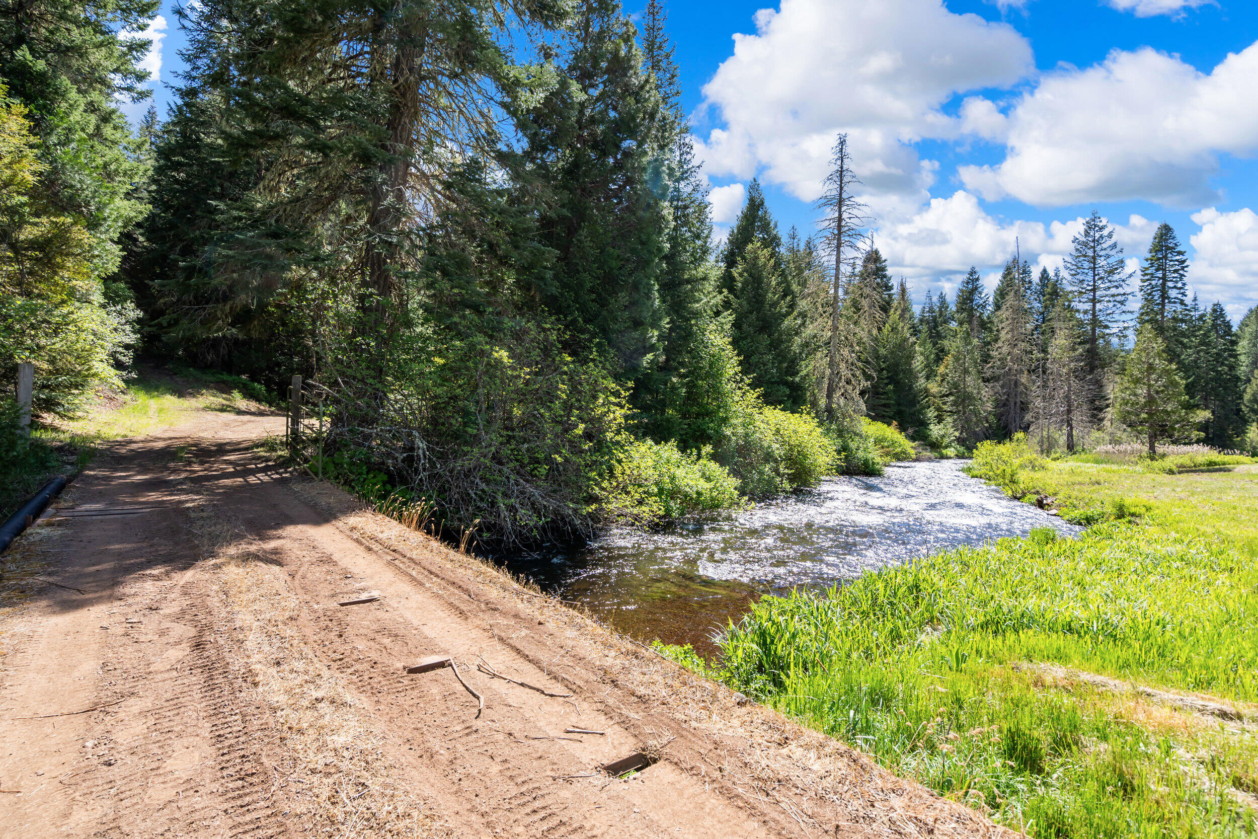 25232 Highway 140 Eagle Point, OR 97524 - Photo 31 of 51 29_25232 or-140, eagle point-28