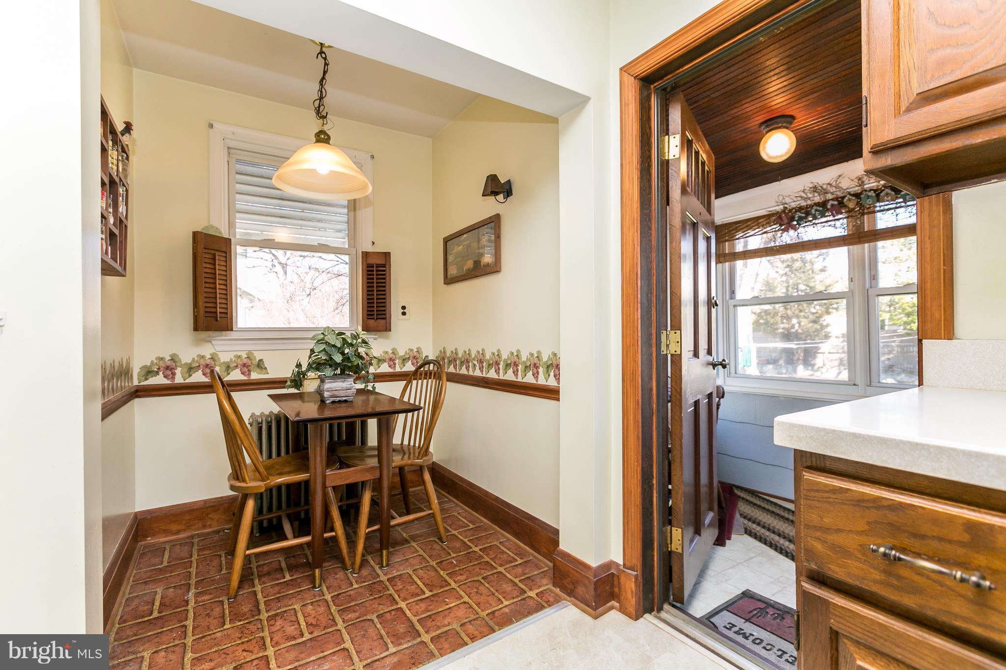 3122 Willoughby Road Baltimore, MD 21234 - Photo 11 of 29 Breakfast Nook