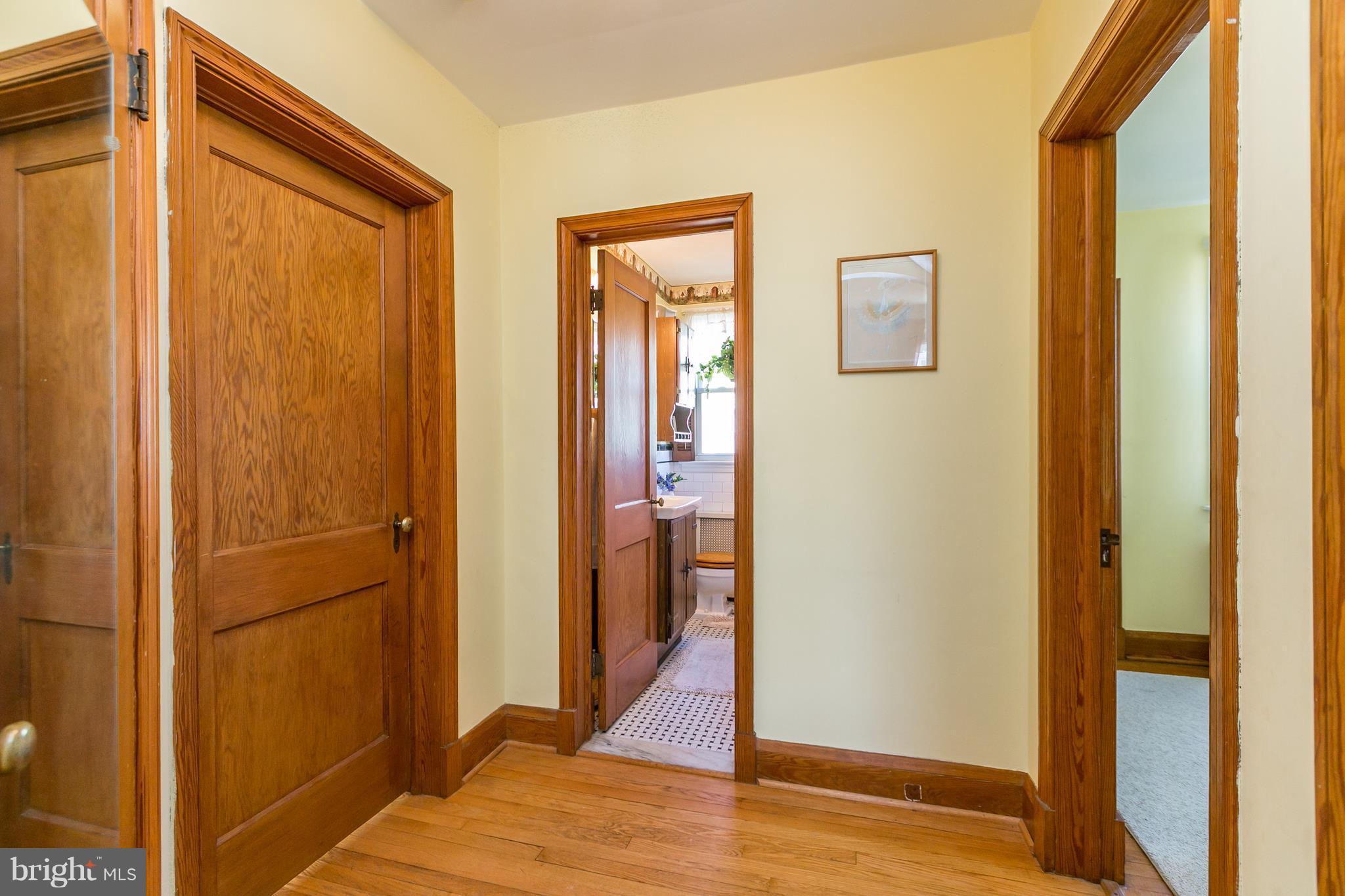 3122 Willoughby Road Baltimore, MD 21234 - Photo 12 of 29 Main Level Hall