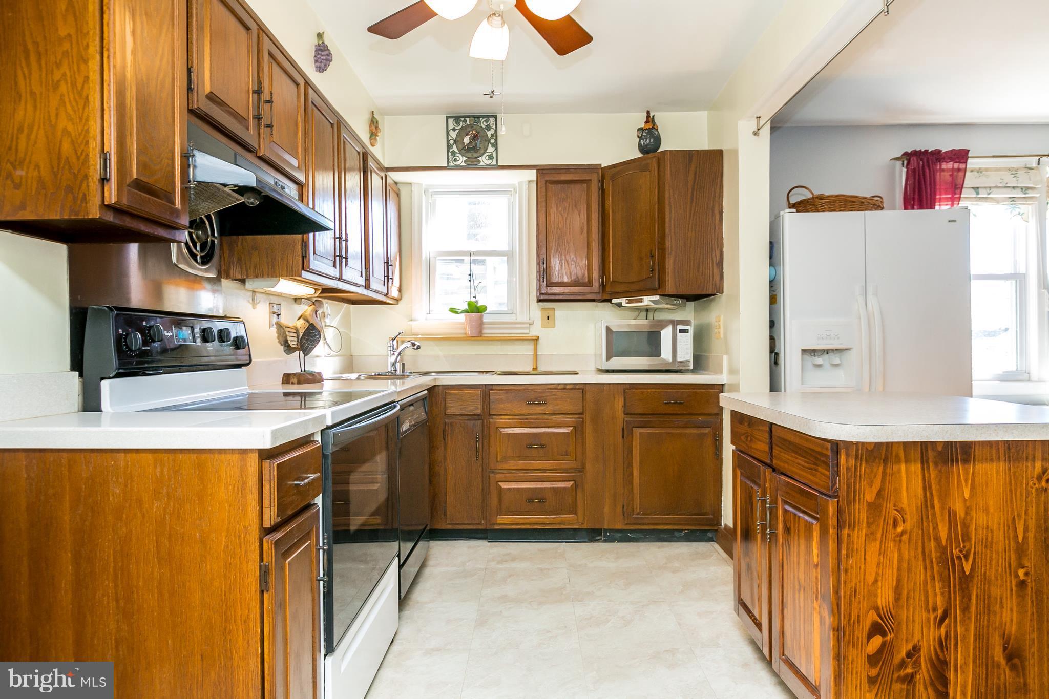 3122 Willoughby Road Baltimore, MD 21234 - Photo 9 of 29 Kitchen