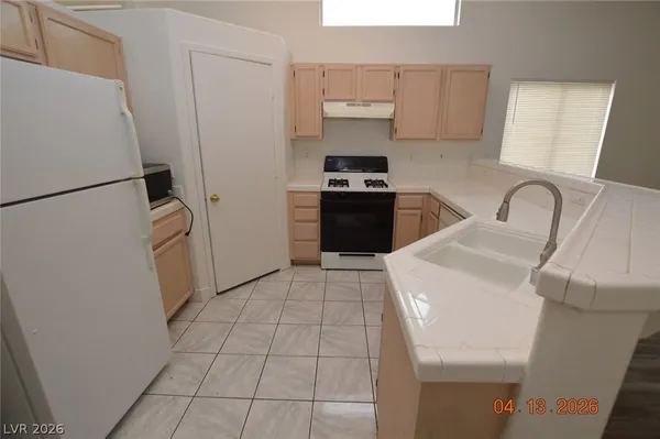 $1,900 | 3840 Dusty Glen Court, North Las Vegas, NV 89032