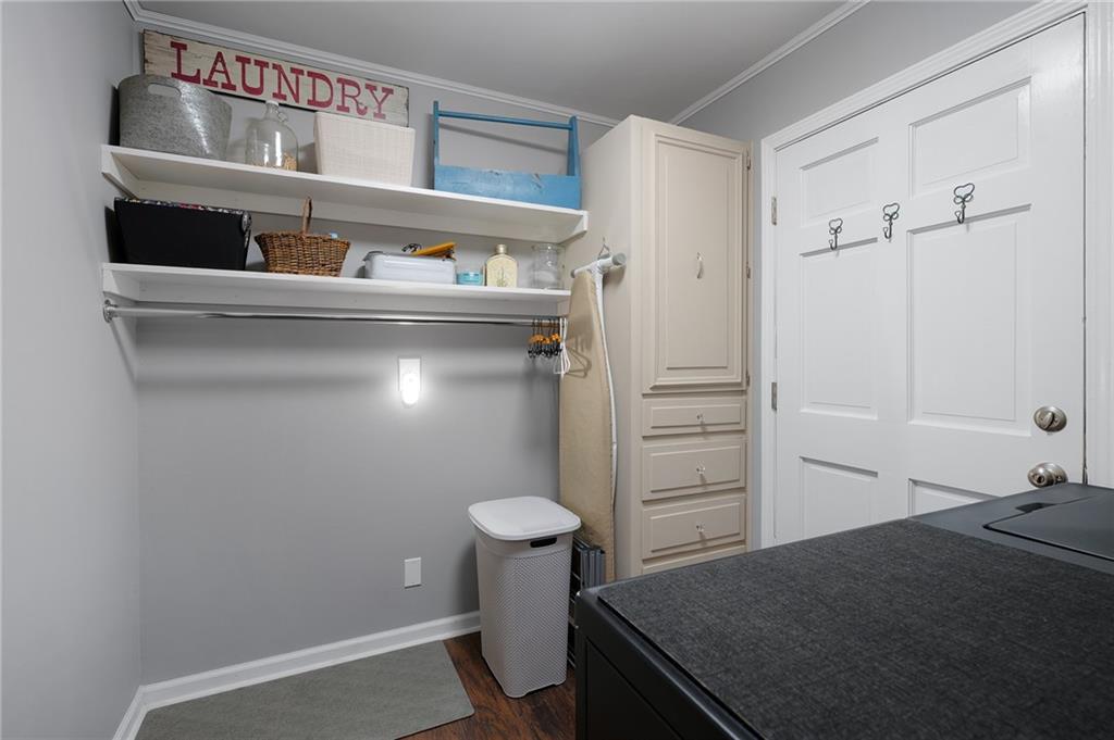 136 Meadow Lane Calhoun, GA 30701 - Photo 14 of 34 a view of kitchen