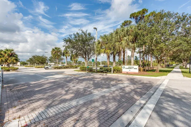 $1,300,000 | 1131 North Prescott Drive, Jupiter, FL 33458