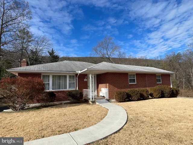 $199,000 | 1806 Holland Street, Cumberland, MD 21502