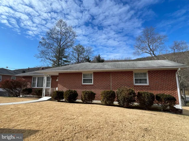 $199,000 | 1806 Holland Street, Cumberland, MD 21502