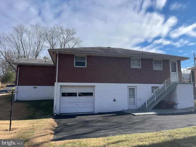 $199,000 | 1806 Holland Street, Cumberland, MD 21502