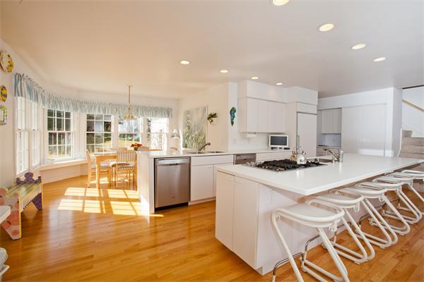161 Forest Street Wellesley, MA 02481 - Photo 11 of 19 Gallery Image 11