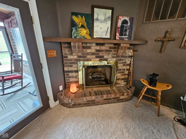 $425,000 | 2211 West 600 South, Anderson, IN 46013