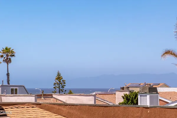 $1,069,000 | 5442 Driftwood Street, Oxnard, CA 93035