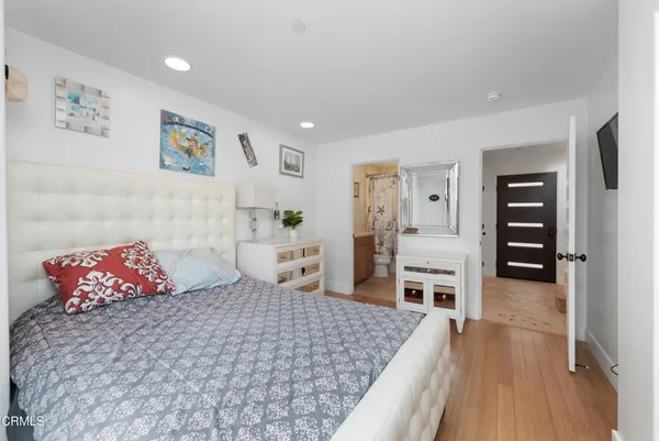 $1,069,000 | 5442 Driftwood Street, Oxnard, CA 93035