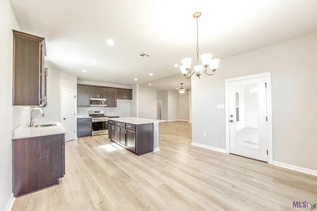 $335,000 | 219 King George Dr., Thibodaux, LA 70301