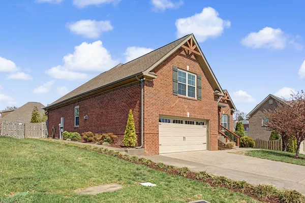 $599,000 | 5021 Speight Street, Spring Hill, TN 37174