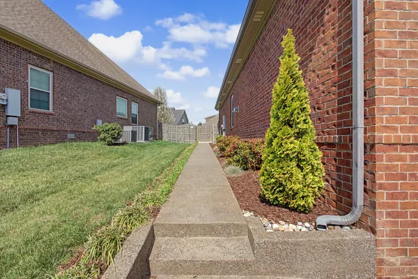 $599,000 | 5021 Speight Street, Spring Hill, TN 37174