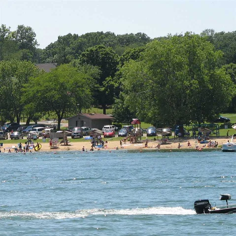 $9,000 | 2121 Hawthorne Drive, Davis, IL 61019