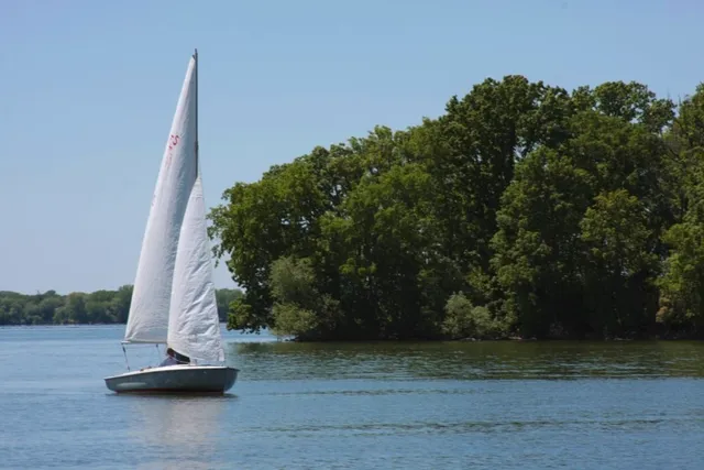 $9,000 | 2121 Hawthorne Drive, Davis, IL 61019