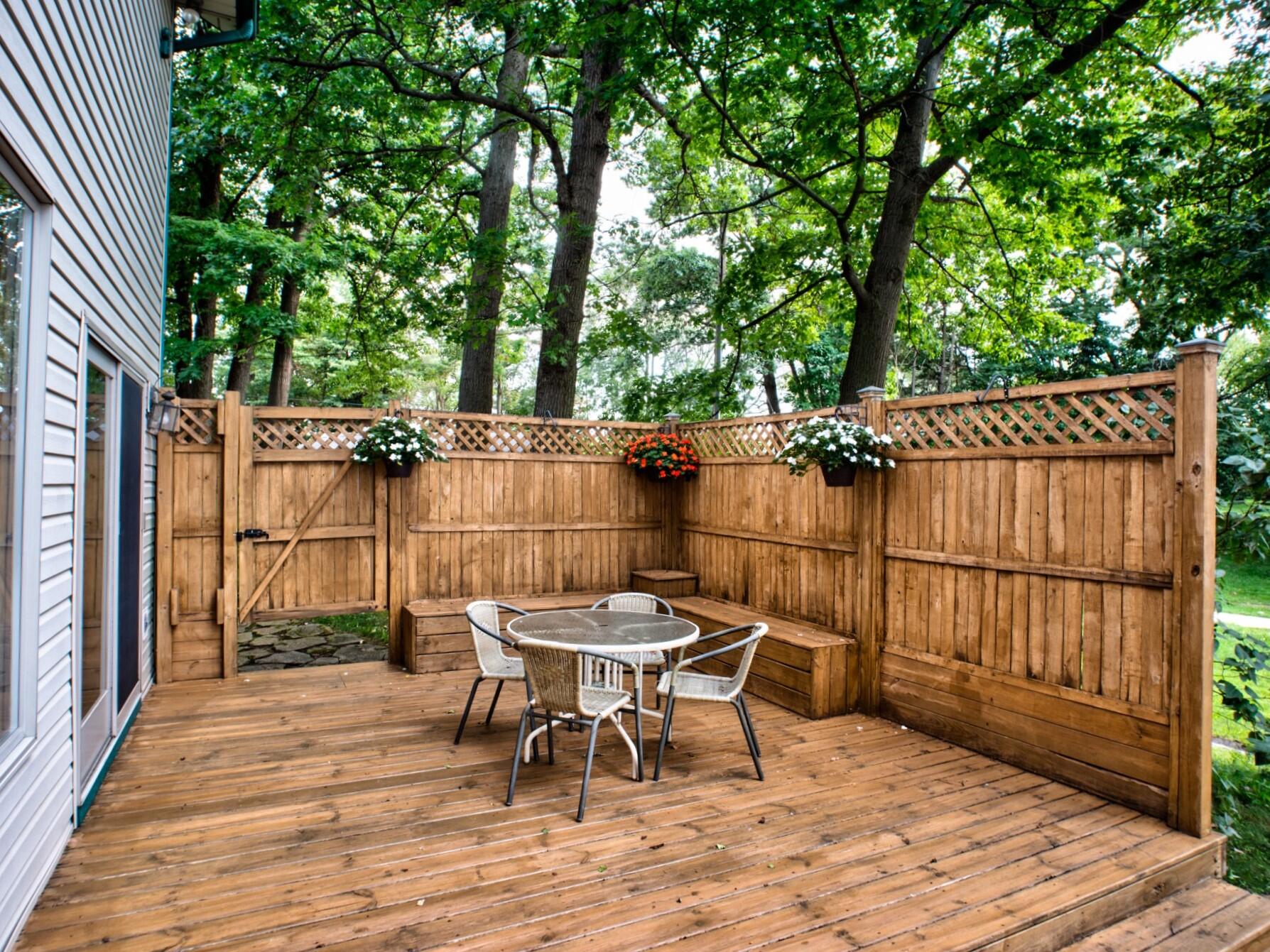 11870 Buckley Road Plainwell, MI 49080 - Photo 6 of 60 04.1_Extr Side Deck