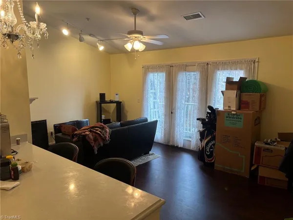 $160,000 | 5934 West Friendly Avenue, Unit J, Greensboro, NC 27410