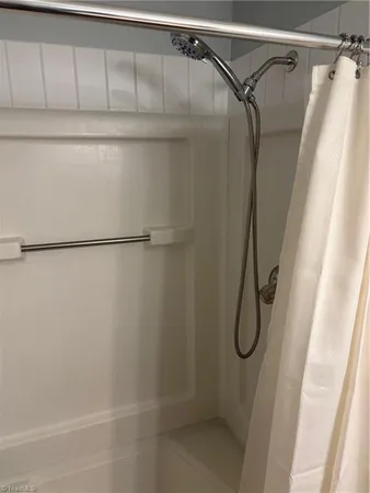 $160,000 | 5934 West Friendly Avenue, Unit J, Greensboro, NC 27410