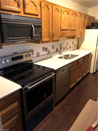 $160,000 | 5934 West Friendly Avenue, Unit J, Greensboro, NC 27410