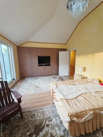 $1,300,000 | 168 Beach 96th Street | Hammels