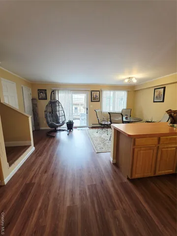 $1,300,000 | 168 Beach 96th Street | Hammels