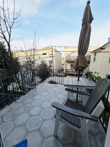 $1,300,000 | 168 Beach 96th Street | Hammels