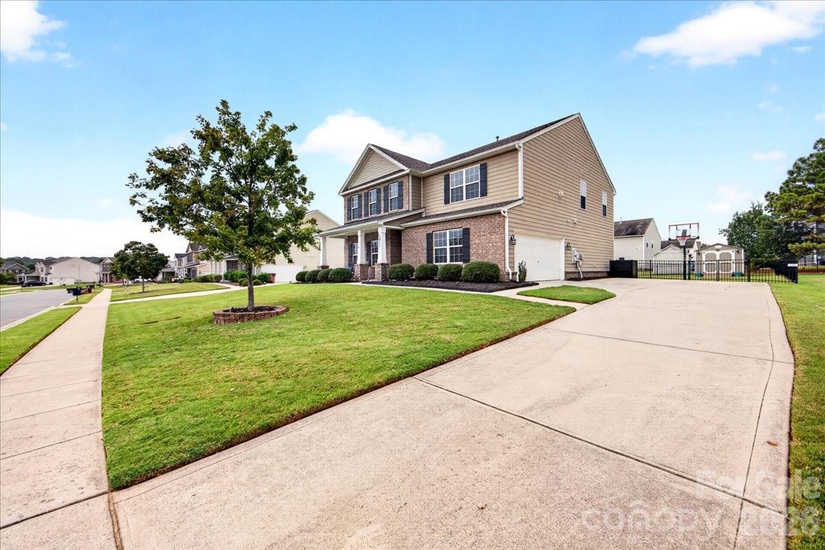 1011 Wellscroft Road Indian Trail, NC 28079 - Photo 3 of 48 Gallery Image 3
