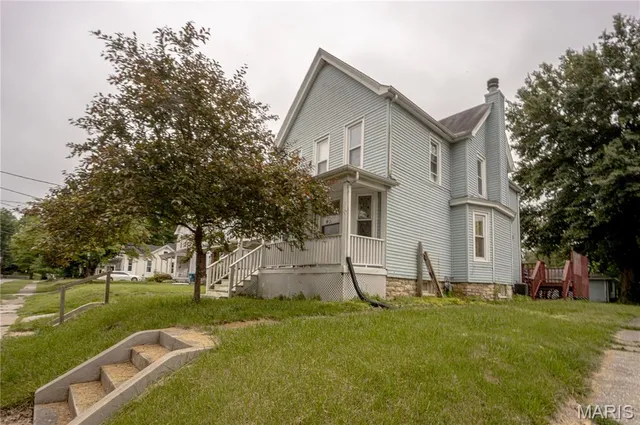 $86,100 | 2441 Sanford Avenue, Alton, IL 62002