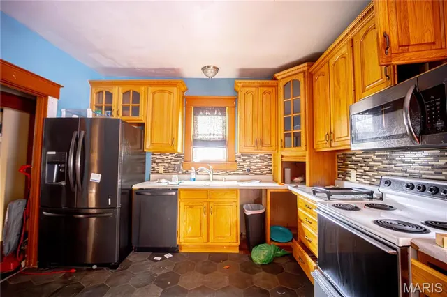 $86,100 | 2441 Sanford Avenue, Alton, IL 62002