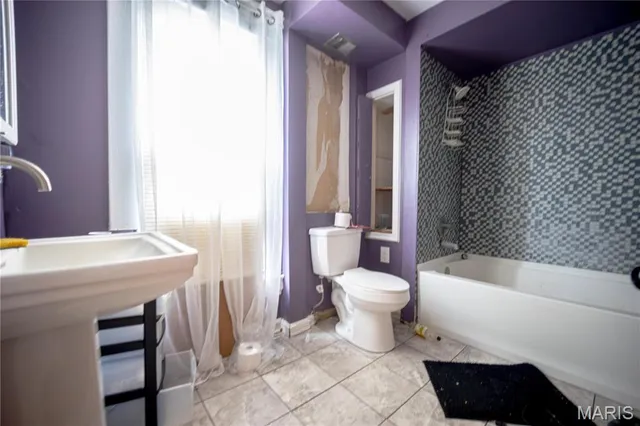 $86,100 | 2441 Sanford Avenue, Alton, IL 62002