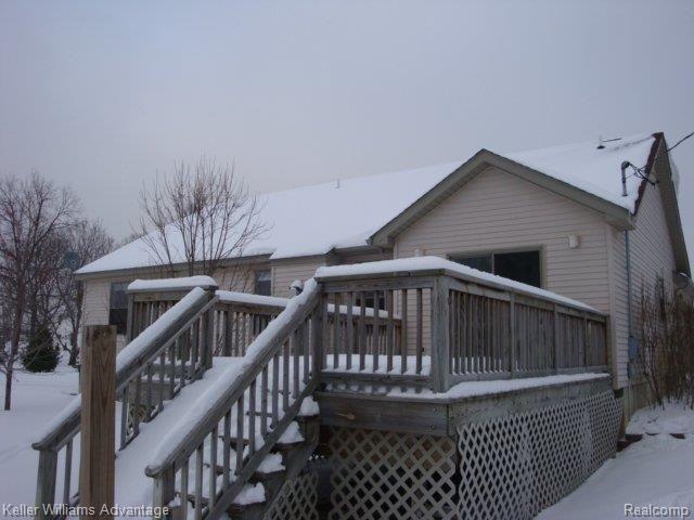 5287 Mack Road Howell, MI 48855 - Photo 9 of 11 rear deck