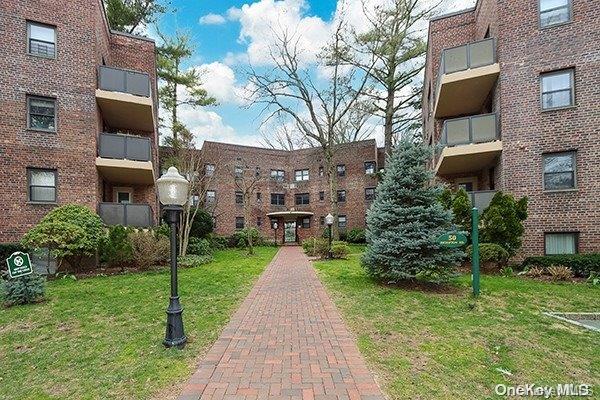 50 Brompton Road, Unit 2I Great Neck, NY 11021 - Photo 1 of 1 Main Building Entrance