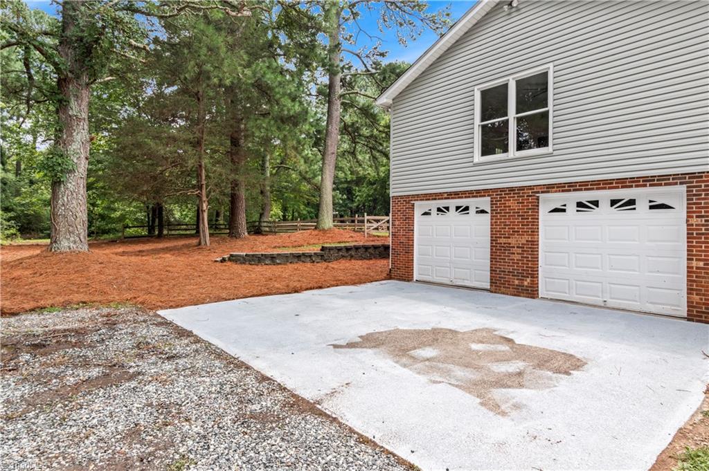 1650 West Clemmonsville Road Winston-Salem, NC 27127 - Photo 35 of 37