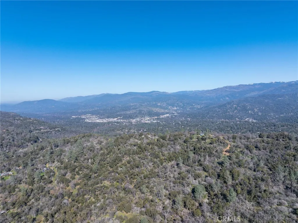 0 N/a Coarsegold, CA 93614 - Photo 10 of 19 a view of a large mountain with mountains in the background