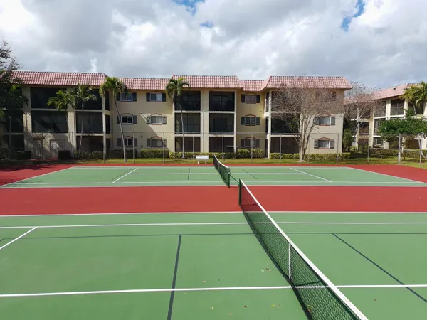 $149,900 | 259 South Cypress Road, Unit 506, Pompano Beach, FL 33060