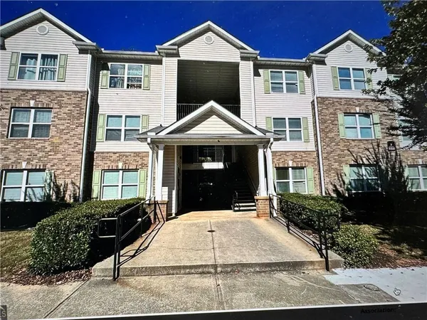 $1,425 | 3203 Fairington Ridge Circle, Lithonia, GA 30038