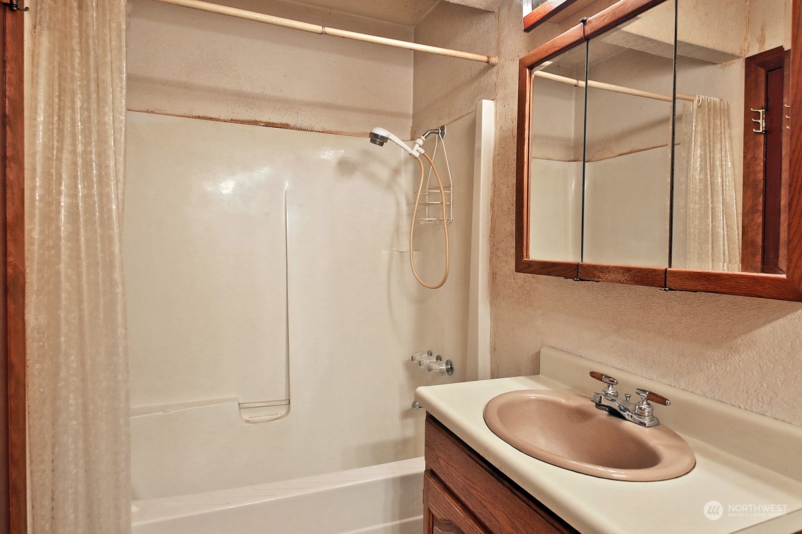 6873 Crystal Street Clinton, WA 98236 - Photo 21 of 40 Gallery Image 21