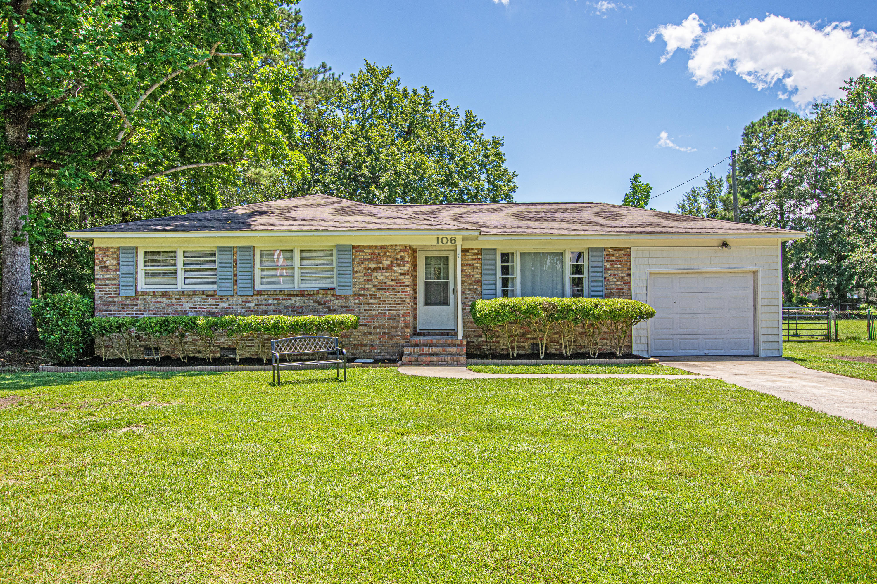 106 State Rd S-8-727 Moncks Corner, SC 29461 - Photo 1 of 20 0-2