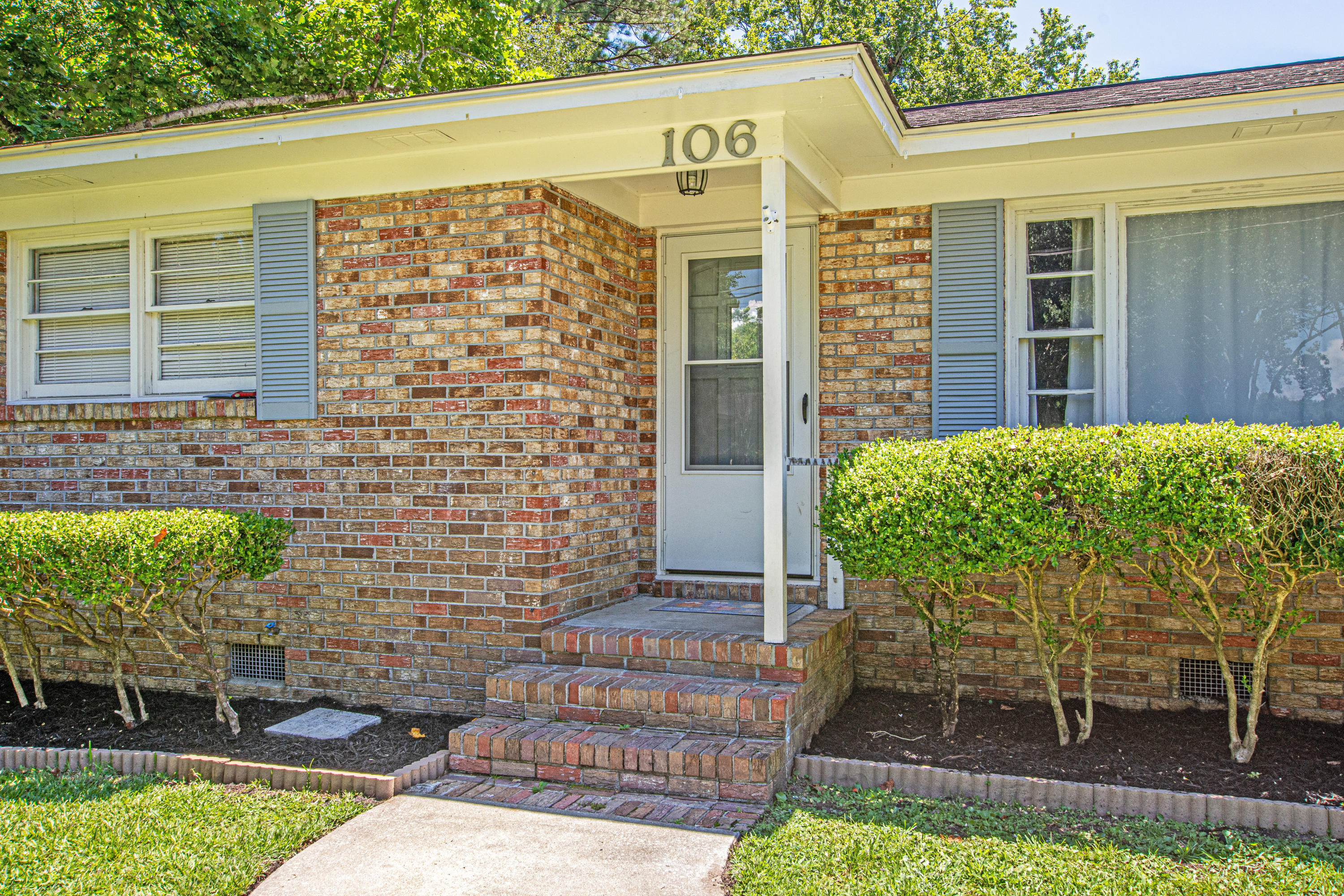 106 State Rd S-8-727 Moncks Corner, SC 29461 - Photo 5 of 20 0-7