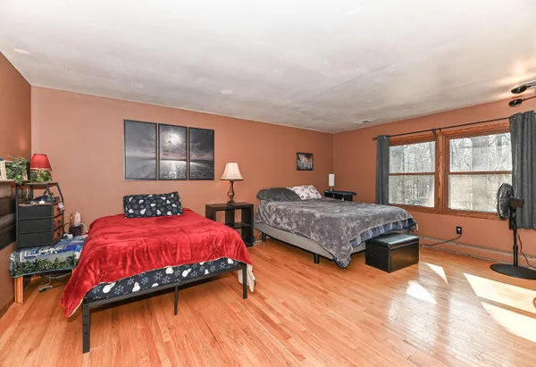 $649,900 | W267S7535 Olympia Court North, Vernon, WI 53189