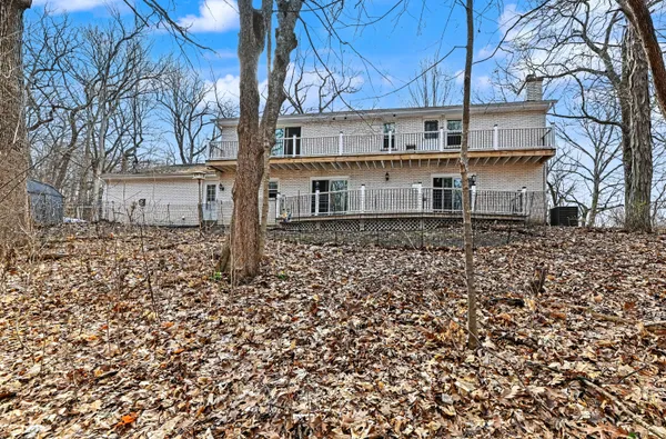 $649,900 | W267S7535 Olympia Court North, Vernon, WI 53189