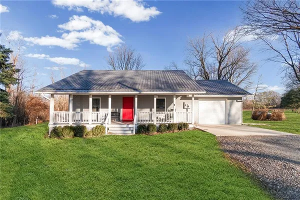 $299,999 | 25390 Cr 264 Road, Carrollton, MO 64633