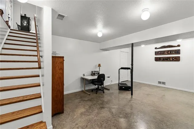 $310,000 | 25390 Cr 264 Road, Carrollton, MO 64633