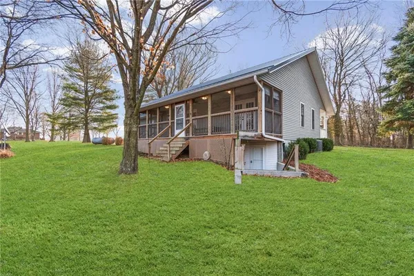 $299,999 | 25390 Cr 264 Road, Carrollton, MO 64633