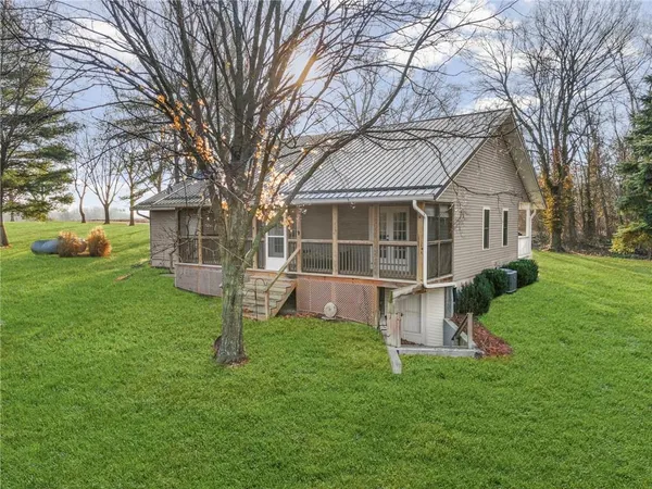 $299,999 | 25390 Cr 264 Road, Carrollton, MO 64633