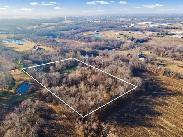 $299,999 | 25390 Cr 264 Road, Carrollton, MO 64633