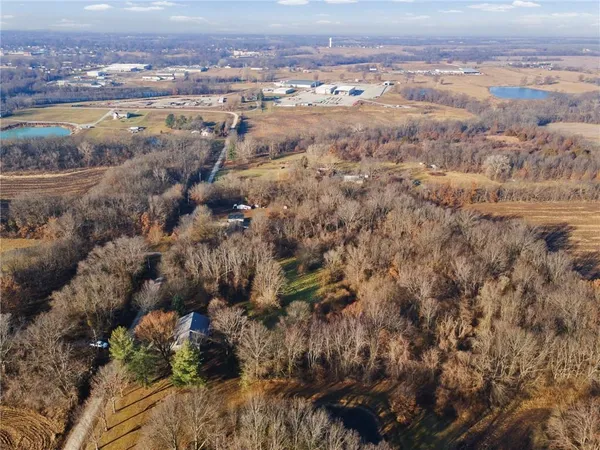 $299,999 | 25390 Cr 264 Road, Carrollton, MO 64633