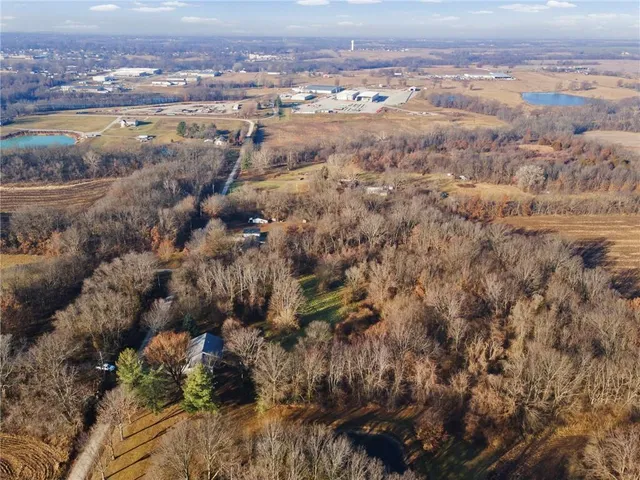 $310,000 | 25390 Cr 264 Road, Carrollton, MO 64633